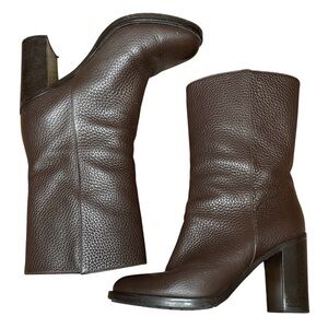 Aquatalia Beryl Brown Pebbled Leather Heeled Boots Size 7 1/2 Made In Italy